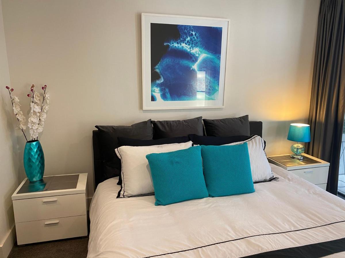 The Gallery Luxe 1 Bedroom Executive Apartment In The Heart Of Braddon Wine Secure Parking Wifi Canberra Bagian luar foto