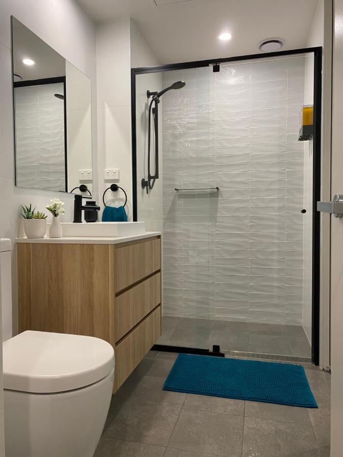 The Gallery Luxe 1 Bedroom Executive Apartment In The Heart Of Braddon Wine Secure Parking Wifi Canberra Bagian luar foto