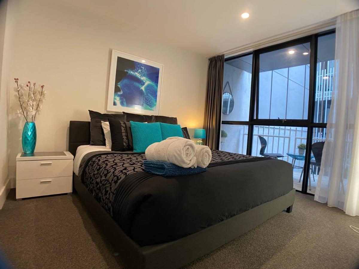 The Gallery Luxe 1 Bedroom Executive Apartment In The Heart Of Braddon Wine Secure Parking Wifi Canberra Bagian luar foto