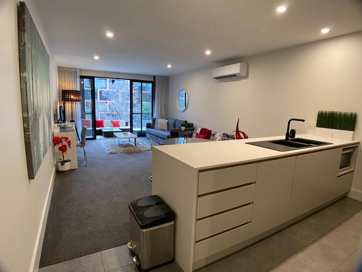 The Gallery Luxe 1 Bedroom Executive Apartment In The Heart Of Braddon Wine Secure Parking Wifi Canberra Bagian luar foto